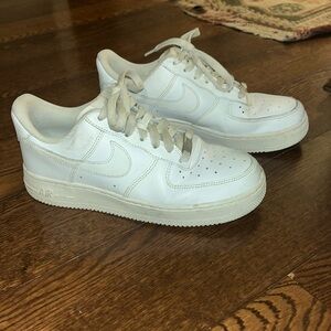 Air Force 1s size 7